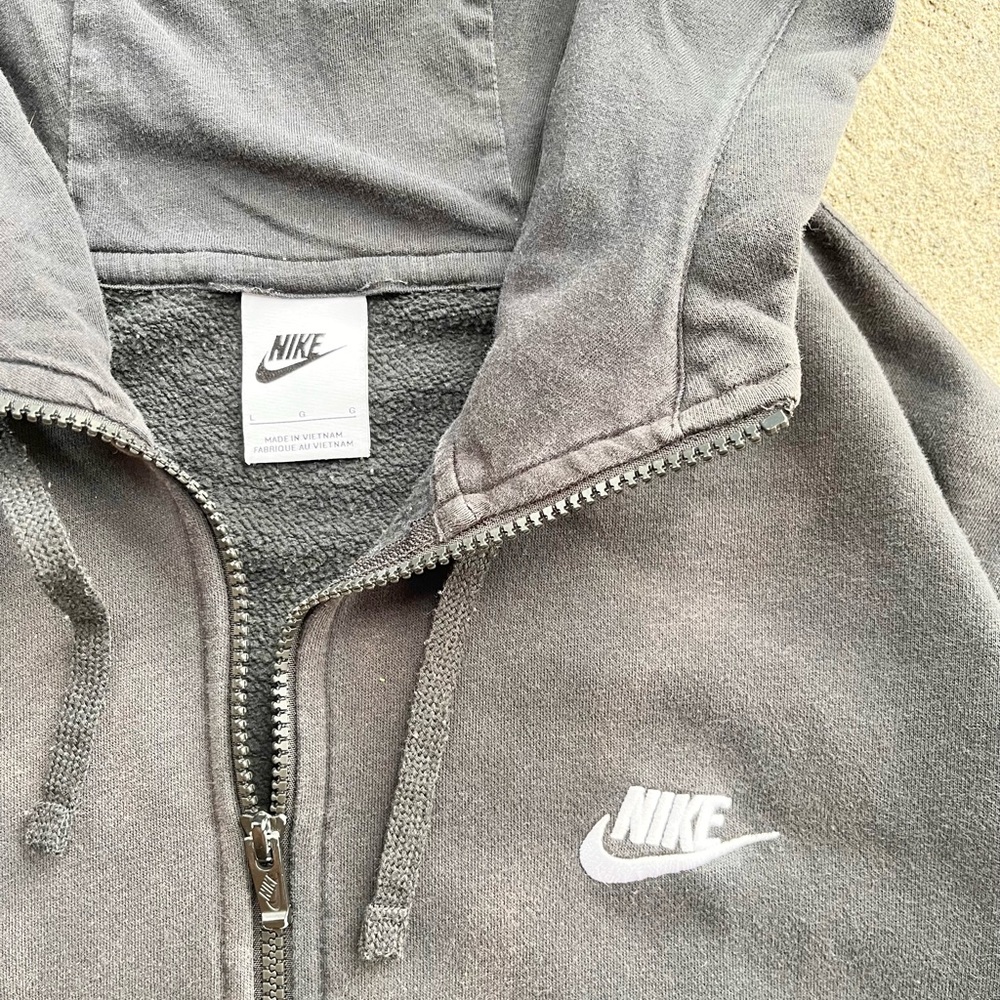 Nike Hoodie - Picture 2 of 5